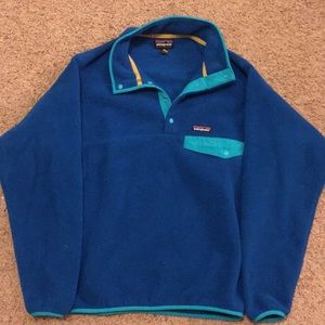 Blue Patagonia pullover fleece
